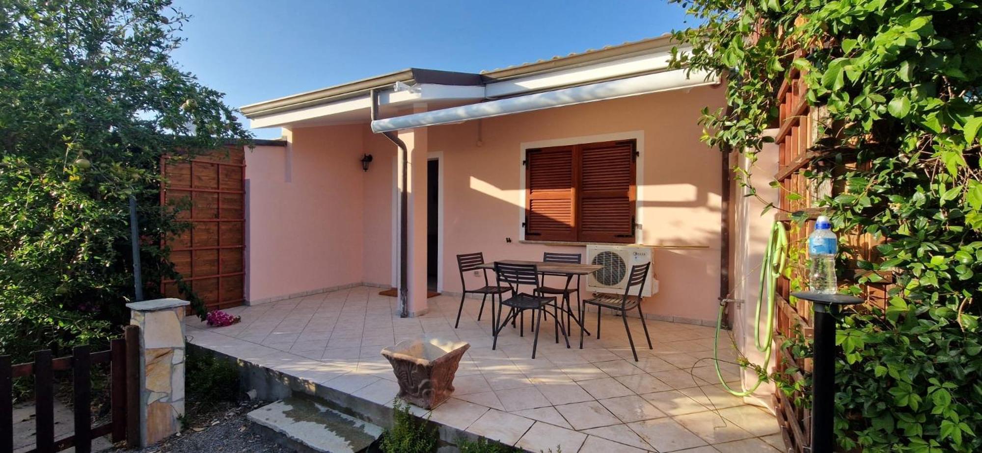 Casa Vacanza Mamaioa SantʼAnna Arresi Exterior foto