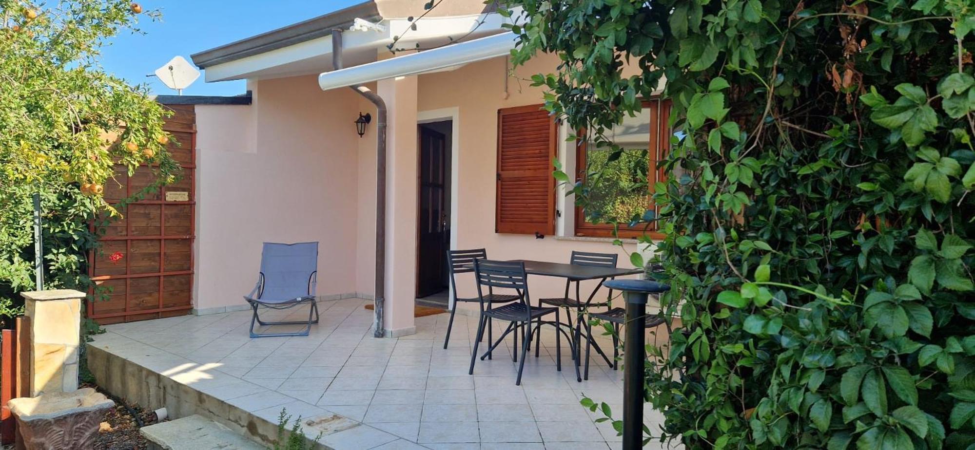 Casa Vacanza Mamaioa SantʼAnna Arresi Exterior foto